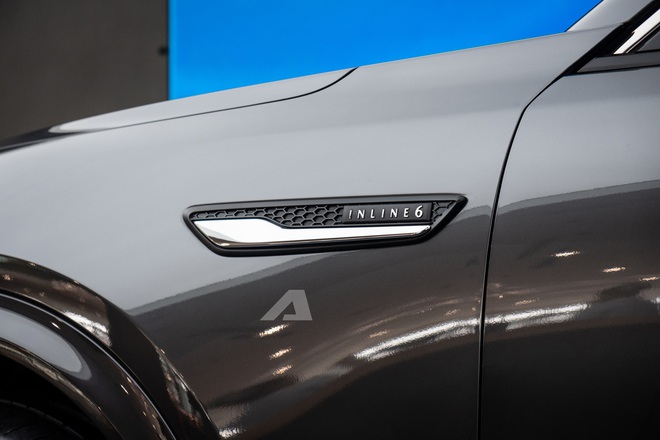 Mazda CX-90 chốt ra mắt Việt Nam tháng 4/2026: 2 tùy chọn động cơ, có bản PHEV đi 42km không cần xăng, mâm 21 inch, đối đầu VW Teramont- Ảnh 10. Mazda CX-90 chốt ra mắt Việt Nam tháng 4/2026: 2 tùy chọn động cơ, có bản PHEV đi 42km không cần xăng, mâm 21 inch, đối đầu VW Teramont- Ảnh 10.