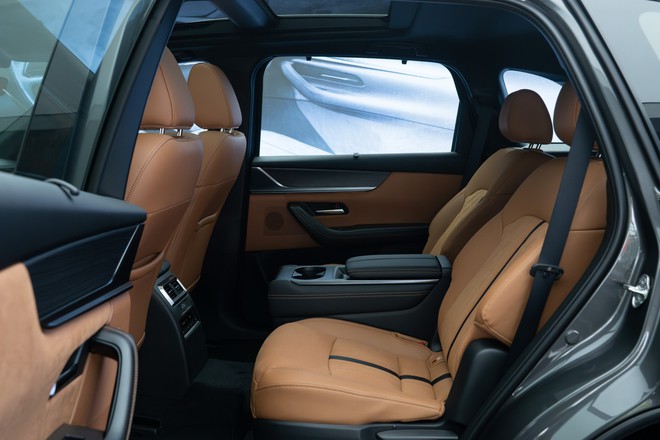 Ảnh thực tế các phiên bản Mazda CX-60, CX-90 tại Việt Nam: Phân biệt được từ ngoại hình, động cơ khác biệt, đều có ADAS- Ảnh 14. Ảnh thực tế các phiên bản Mazda CX-60, CX-90 tại Việt Nam: Phân biệt được từ ngoại hình, động cơ khác biệt, đều có ADAS- Ảnh 14.