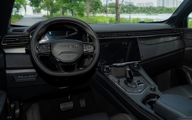 Cắt trang bị để thêm bản ‘giá rẻ’ - Chiến lược ‘câu khách’ mới của nhiều mẫu xe tại Việt Nam năm nay- Ảnh 16. Cắt trang bị để thêm bản ‘giá rẻ’ - Chiến lược ‘câu khách’ mới của nhiều mẫu xe tại Việt Nam năm nay- Ảnh 16.