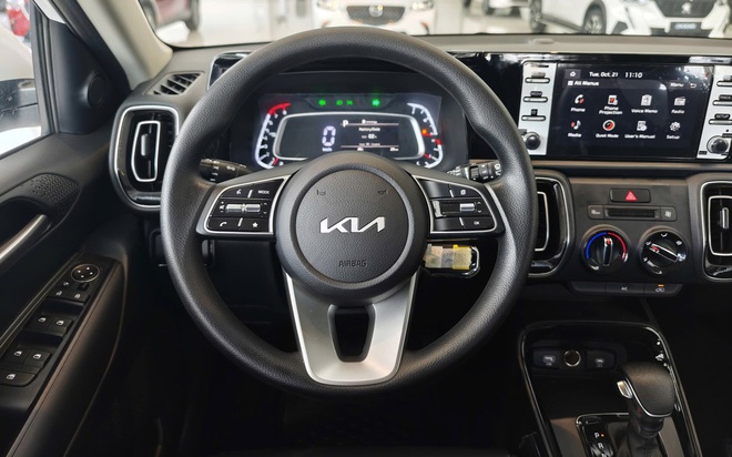 Cắt trang bị để thêm bản ‘giá rẻ’ - Chiến lược ‘câu khách’ mới của nhiều mẫu xe tại Việt Nam năm nay- Ảnh 8. Cắt trang bị để thêm bản ‘giá rẻ’ - Chiến lược ‘câu khách’ mới của nhiều mẫu xe tại Việt Nam năm nay- Ảnh 8.