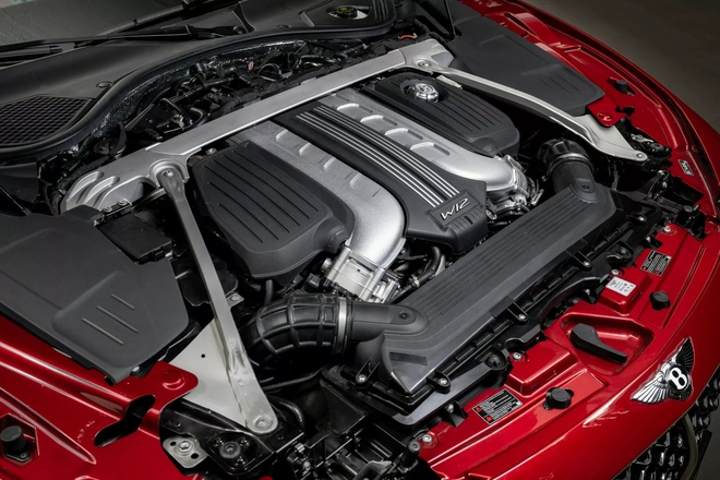 Chiếc Bentley cực hiếm này 'mất giá' gần 22 tỷ đồng sau 1.000km lăn bánh, chứng minh không phải cứ bản giới hạn là bán lãi- Ảnh 8. Chiếc Bentley cực hiếm này 'mất giá' gần 22 tỷ đồng sau 1.000km lăn bánh, chứng minh không phải cứ bản giới hạn là bán lãi- Ảnh 8.
