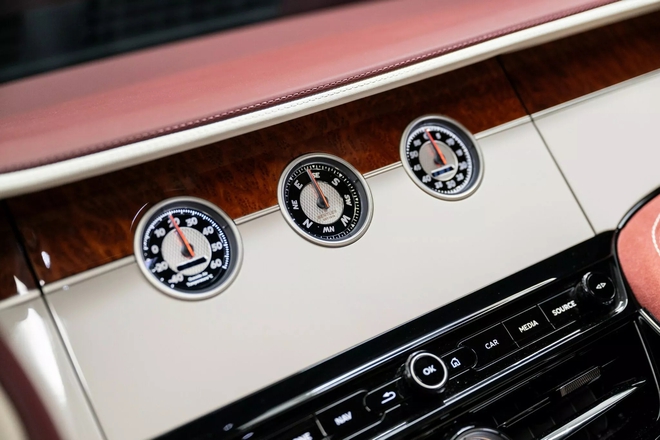 Chiếc Bentley cực hiếm này 'mất giá' gần 22 tỷ đồng sau 1.000km lăn bánh, chứng minh không phải cứ bản giới hạn là bán lãi- Ảnh 13. Chiếc Bentley cực hiếm này 'mất giá' gần 22 tỷ đồng sau 1.000km lăn bánh, chứng minh không phải cứ bản giới hạn là bán lãi- Ảnh 13.