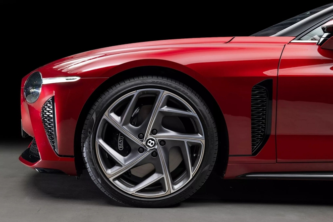 Chiếc Bentley cực hiếm này 'mất giá' gần 22 tỷ đồng sau 1.000km lăn bánh, chứng minh không phải cứ bản giới hạn là bán lãi- Ảnh 7. Chiếc Bentley cực hiếm này 'mất giá' gần 22 tỷ đồng sau 1.000km lăn bánh, chứng minh không phải cứ bản giới hạn là bán lãi- Ảnh 7.