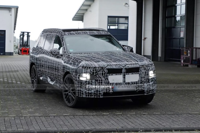 BMW X7 đời mới lộ diện rõ nét hơn trên đường: Thiết kế góc cạnh, lưới tản nhiệt khủng hơn, nội thất dễ "lột xác" với màn hình siêu dài- Ảnh 3. BMW X7 đời mới lộ diện rõ nét hơn trên đường: Thiết kế góc cạnh, lưới tản nhiệt khủng hơn, nội thất dễ "lột xác" với màn hình siêu dài- Ảnh 3.
