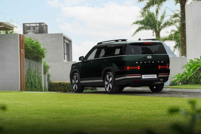 Hyundai Santa Fe giảm tới 240 triệu tại đại lý, giá thực tế 'chung mâm' với C-CUV bản cao, nhưng không mua sớm thành điểm trừ rất lớn- Ảnh 11. Hyundai Santa Fe giảm tới 240 triệu tại đại lý, giá thực tế 'chung mâm' với C-CUV bản cao, nhưng không mua sớm thành điểm trừ rất lớn- Ảnh 11.