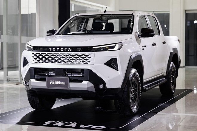 Toyota Hilux 2026 lần đầu được hé lộ chính thức tại Việt Nam: Ra mắt tháng sau với nhiều thay đổi lột xác, dễ có 3 bản đấu Ranger- Ảnh 5. Toyota Hilux 2026 lần đầu được hé lộ chính thức tại Việt Nam: Ra mắt tháng sau với nhiều thay đổi lột xác, dễ có 3 bản đấu Ranger- Ảnh 5.