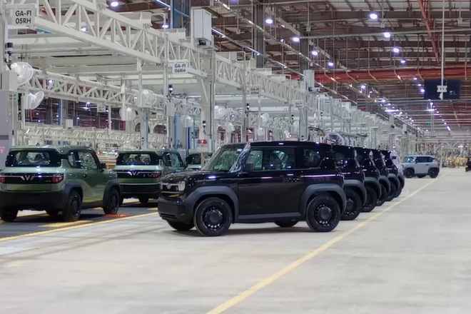 Bên trong nhà máy hơn 26.000 tỷ đồng của VinFast tại Indonesia: Tràn ngập VF 3, sẽ sản xuất VF 5, VF 6, VF 7, có thể thêm cả Limo Green năm sau- Ảnh 8. Bên trong nhà máy hơn 26.000 tỷ đồng của VinFast tại Indonesia: Tràn ngập VF 3, sẽ sản xuất VF 5, VF 6, VF 7, có thể thêm cả Limo Green năm sau- Ảnh 8.