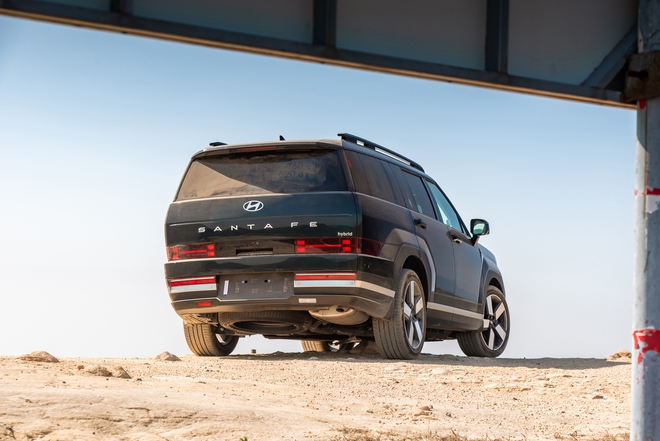 Bỏ 1,5 tỷ mua Hyundai Santa Fe Hybrid và những điều cần biết: Bớt bồng bềnh nhưng đừng kỳ vọng quá nhiều về tiết kiệm nhiên liệu- Ảnh 21. Bỏ 1,5 tỷ mua Hyundai Santa Fe Hybrid và những điều cần biết: Bớt bồng bềnh nhưng đừng kỳ vọng quá nhiều về tiết kiệm nhiên liệu- Ảnh 21.