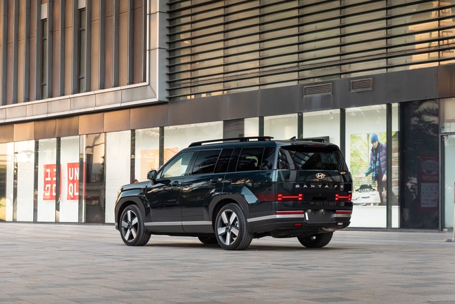 Bỏ 1,5 tỷ mua Hyundai Santa Fe Hybrid và những điều cần biết: Bớt bồng bềnh nhưng đừng kỳ vọng quá nhiều về tiết kiệm nhiên liệu- Ảnh 22. Bỏ 1,5 tỷ mua Hyundai Santa Fe Hybrid và những điều cần biết: Bớt bồng bềnh nhưng đừng kỳ vọng quá nhiều về tiết kiệm nhiên liệu- Ảnh 22.
