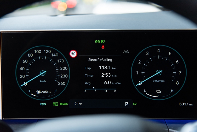 Bỏ 1,5 tỷ mua Hyundai Santa Fe Hybrid và những điều cần biết: Bớt bồng bềnh nhưng đừng kỳ vọng quá nhiều về tiết kiệm nhiên liệu- Ảnh 29. Bỏ 1,5 tỷ mua Hyundai Santa Fe Hybrid và những điều cần biết: Bớt bồng bềnh nhưng đừng kỳ vọng quá nhiều về tiết kiệm nhiên liệu- Ảnh 29.