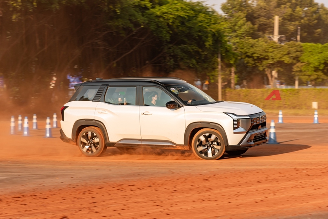 Cầm lái Mitsubishi Destinator: 6 bài sa hình ‘khét lẹt’ này biết luôn xe cầu trước 1.5L 7 chỗ thật sự sẽ thế nào!- Ảnh 28.