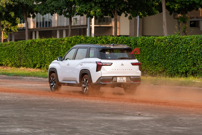Cầm lái Mitsubishi Destinator: 6 bài sa hình ‘khét lẹt’ này biết luôn xe cầu trước 1.5L 7 chỗ thật sự sẽ thế nào!- Ảnh 23.