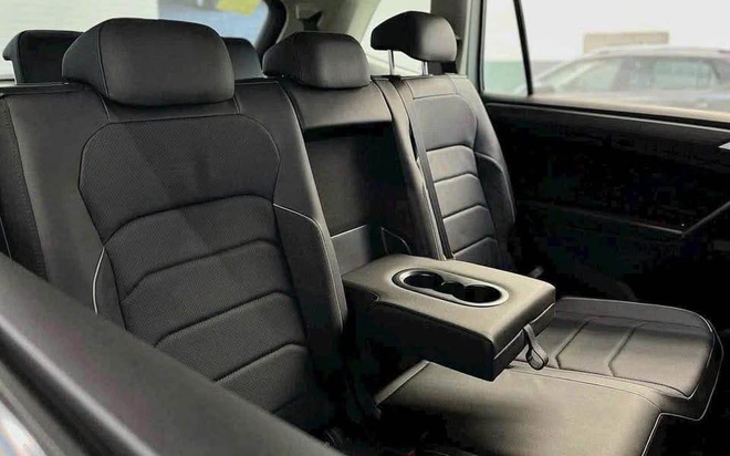 VW Tiguan Allspace &lsquo;xả kho&rsquo; gi&aacute; gần 1,5 tỷ đồng tại đại l&yacute;: Chỉ c&ograve;n bản &lsquo;base&rsquo; với số lượng &iacute;t, c&oacute; thể dọn đường đ&oacute;n mẫu mới thay thế- Ảnh 8.