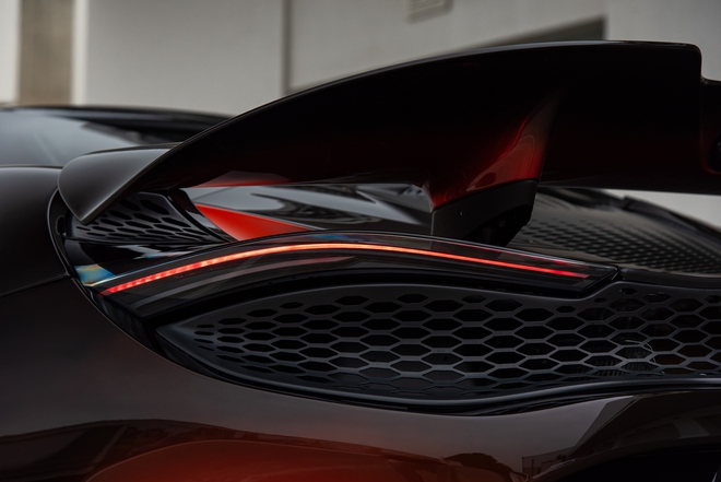 Đại gia Việt c&oacute; thể trở th&agrave;nh người duy nhất tr&ecirc;n thế giới sở hữu chiếc McLaren 750S n&agrave;y: Gần 25 tỷ, m&agrave;u sơn cực độc cần 260 giờ ho&agrave;n thiện- Ảnh 10.