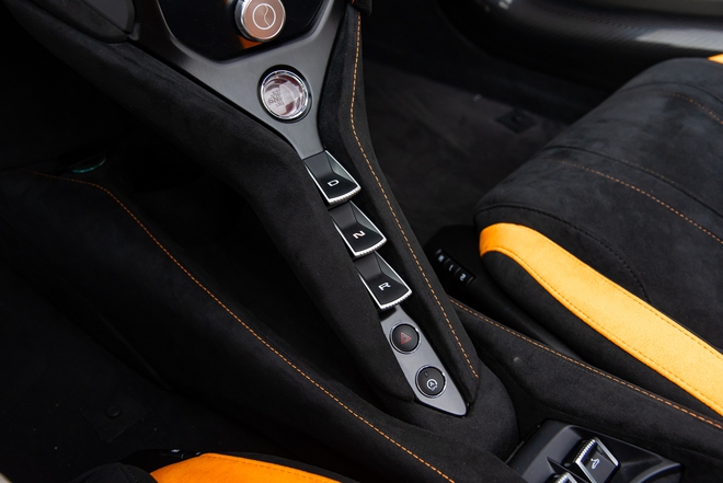 Đại gia Việt c&oacute; thể trở th&agrave;nh người duy nhất tr&ecirc;n thế giới sở hữu chiếc McLaren 750S n&agrave;y: Gần 25 tỷ, m&agrave;u sơn cực độc cần 260 giờ ho&agrave;n thiện- Ảnh 21.