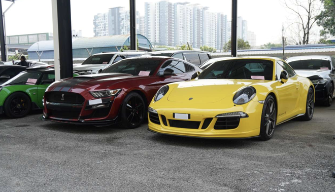 Đi Porsche, cưỡi Ferrari nhưng 'quên' nộp thuế: Hàng nghìn đại gia muối mặt vì bị cảnh sát thu giữ xe- Ảnh 4. Đi Porsche, cưỡi Ferrari nhưng 'quên' nộp thuế: Hàng nghìn đại gia muối mặt vì bị cảnh sát thu giữ xe- Ảnh 4.