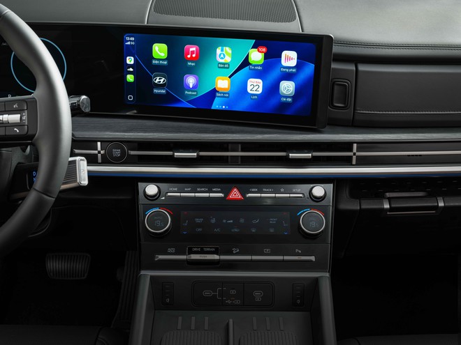 Hyundai Santa Fe Hybrid ra mắt Việt Nam: 1,369 tỷ, 'ăn' xăng 6L/100km, option gây tranh cãi ở điểm này- Ảnh 13. Hyundai Santa Fe Hybrid ra mắt Việt Nam: 1,369 tỷ, 'ăn' xăng 6L/100km, option gây tranh cãi ở điểm này- Ảnh 13.