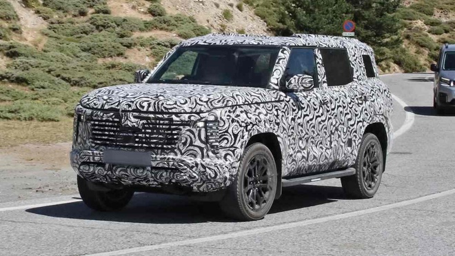 Mitsubishi Pajero sẽ "tái xuất" năm 2026, chia sẻ nhiều điểm chung với Triton, có chi tiết này gợi mở khả năng về Việt Nam- Ảnh 3. Mitsubishi Pajero sẽ "tái xuất" năm 2026, chia sẻ nhiều điểm chung với Triton, có chi tiết này gợi mở khả năng về Việt Nam- Ảnh 3.