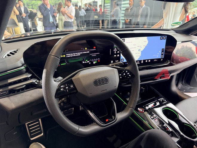 Audi A6 thế hệ mới ra mắt Việt Nam: Giá 2,799 tỷ, nhập Đức nhưng rẻ hơn E-Class và 5-Series bản 'full', đủ ADAS, 3 màn hình nội thất- Ảnh 14.