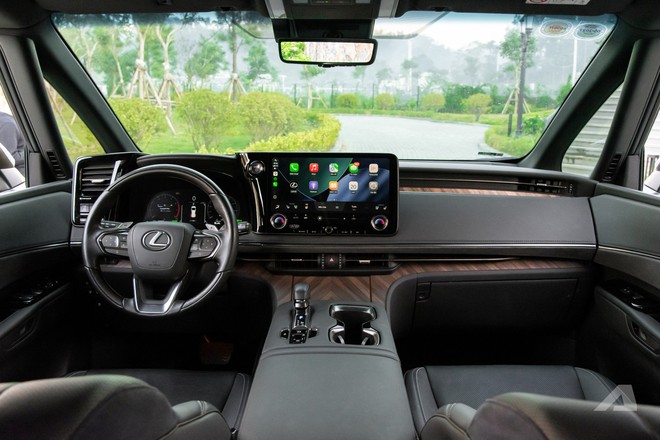 Gần 80km rời phố thị tới Kim Bôi với cảm giác tách mình trong khoang sau Lexus LM 500h- Ảnh 20.