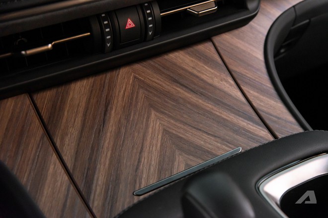 Gần 80km rời phố thị tới Kim Bôi với cảm giác tách mình trong khoang sau Lexus LM 500h- Ảnh 25.