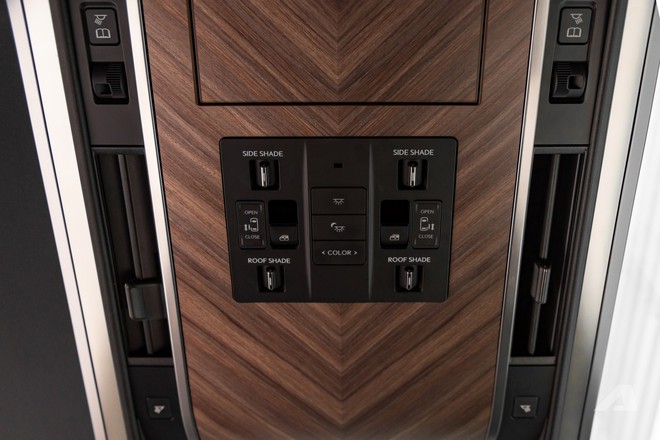 Gần 80km rời phố thị tới Kim Bôi với cảm giác tách mình trong khoang sau Lexus LM 500h- Ảnh 17.