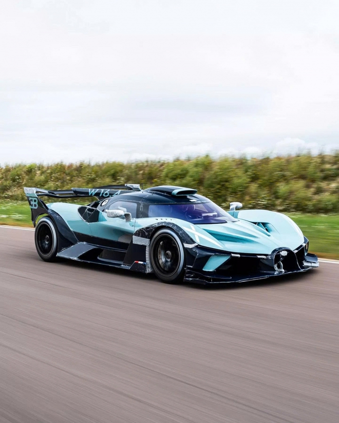 Ngắm "siêu phẩm" Bugatti Bolide cuối cùng vừa xuất xưởng- Ảnh 2. Ngắm "siêu phẩm" Bugatti Bolide cuối cùng vừa xuất xưởng- Ảnh 2.