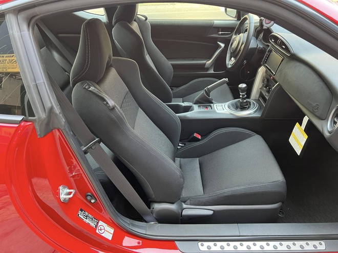 Hàng hiếm Toyota 86 mới như ‘đập hộp’ vừa rao bán, Cường Đô la hỏi chốt vội, CĐM trầm trồ vì quá nhanh và dứt khoát- Ảnh 9. Hàng hiếm Toyota 86 mới như ‘đập hộp’ vừa rao bán, Cường Đô la hỏi chốt vội, CĐM trầm trồ vì quá nhanh và dứt khoát- Ảnh 9.