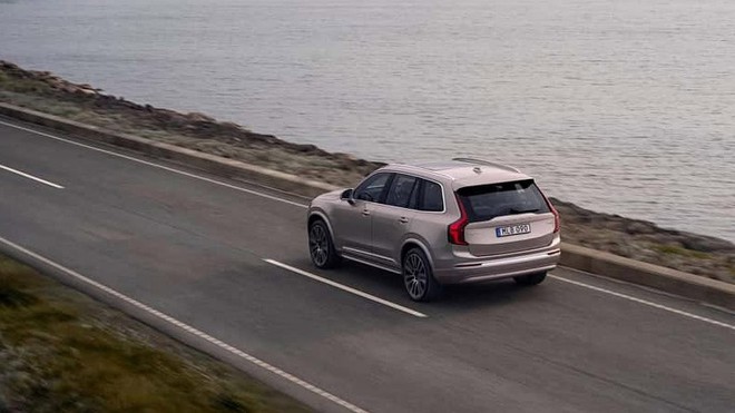 Volvo XC90 facelift sắp đến Đông Nam Á: Màn 11,9inch, chạy 70km không cần xăng, động cơ không đổi- Ảnh 7.