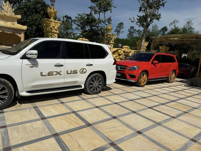 Đại gia Nghệ An tậu Rolls-Royce Ghost hậu chia tay Lamborghini Huracan: Chạy siêu xe đường dài bị mệt nên đổi sang xe siêu sang, mua gần 15 tỷ đồng, có thể đổi trong tương lai- Ảnh 6. Đại gia Nghệ An tậu Rolls-Royce Ghost hậu chia tay Lamborghini Huracan: Chạy siêu xe đường dài bị mệt nên đổi sang xe siêu sang, mua gần 15 tỷ đồng, có thể đổi trong tương lai- Ảnh 6.