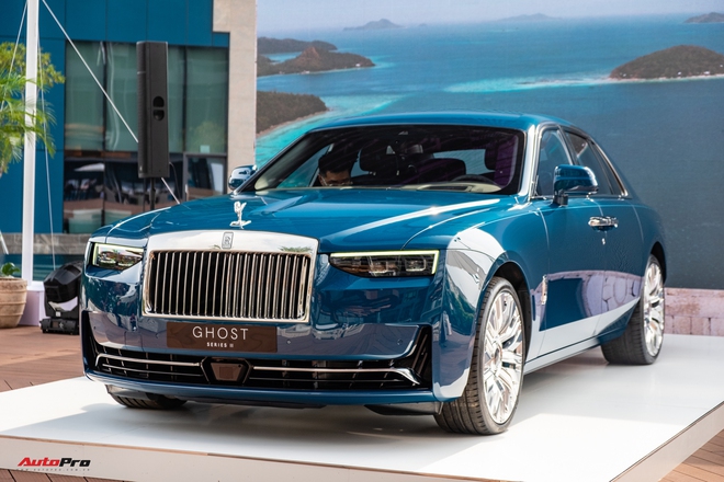Ra mắt Rolls-Royce Ghost Series II giá từ 34,9 tỷ đồng: ‘Thảm bay’ của giới đại gia Việt- Ảnh 11.