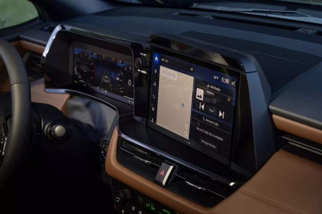Subaru Outback 2025 ra mắt: Thiết kế lột xác, dáng vuông khối hộp như Prado, màn hình bé hơn, máy yếu hơn- Ảnh 17.
