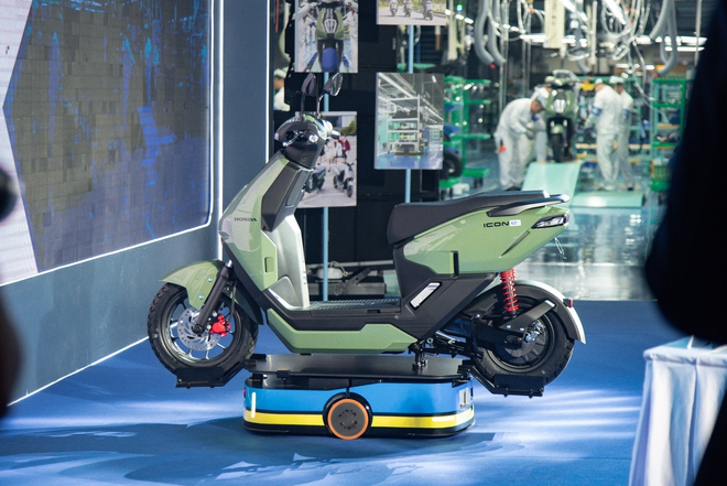 Cầm 30 triệu mua Honda ICON e:, hay tiết kiệm 9 triệu chọn VinFast Evo Lite NEO, bảng so s&aacute;nh n&agrave;y cho c&acirc;u trả lời- Ảnh 6.