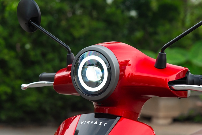 Cầm 30 triệu mua Honda ICON e:, hay tiết kiệm 9 triệu chọn VinFast Evo Lite NEO, bảng so s&aacute;nh n&agrave;y cho c&acirc;u trả lời- Ảnh 7.