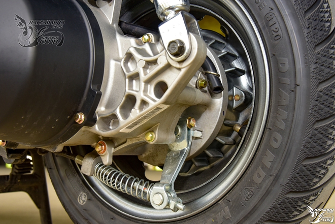 Ở Việt Nam có 2 mẫu xe tay ga vừa ra mắt: Một mẫu ăn xăng 1,9L/100km, một mẫu khỏe gấp 3 lần Vision- Ảnh 12.