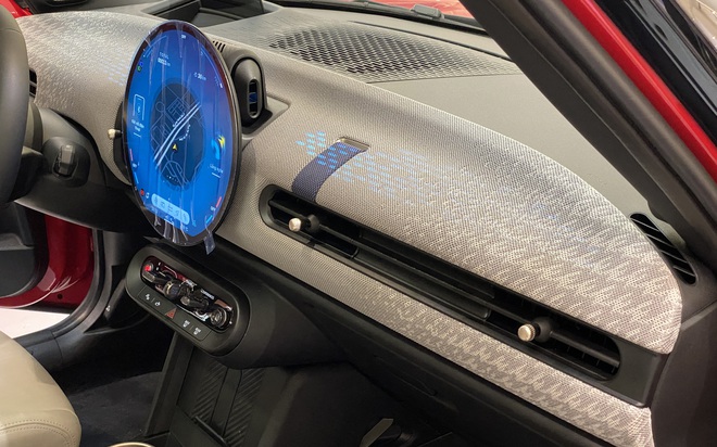 MINI Cooper 2025 ra mắt Việt Nam: Giá từ 2,099 tỷ đồng, thiết kế lạ lẫm, nhiều công nghệ lần đầu xuất hiện, có ADAS- Ảnh 19.