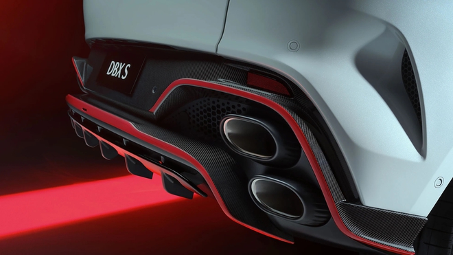 Nếu Aston Martin DBX chưa đủ mạnh thì bản này sẽ khiến bạn ‘nhấc người’: Tăng tốc 0-100km/h chỉ 3,3 giây dù nặng 2,2 tấn- Ảnh 6. Nếu Aston Martin DBX chưa đủ mạnh thì bản này sẽ khiến bạn ‘nhấc người’: Tăng tốc 0-100km/h chỉ 3,3 giây dù nặng 2,2 tấn- Ảnh 6.