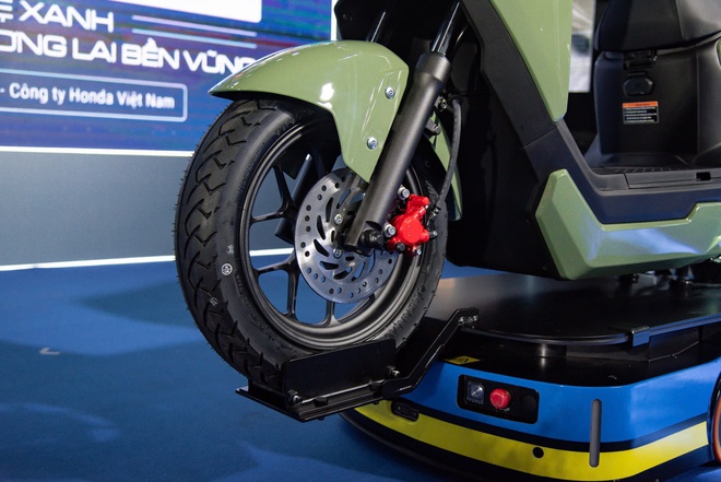 Honda ICON e: chốt giá từ 26,9 triệu đồng tại Việt Nam: Chạy 50km/sạc, thuê pin 350.000 đồng/tháng không giới hạn km- Ảnh 7.