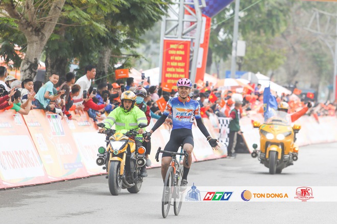 Tay đua Nguyễn Anh Huy giành cú đúp chiến thắng ở chặng 4- Ảnh 9.