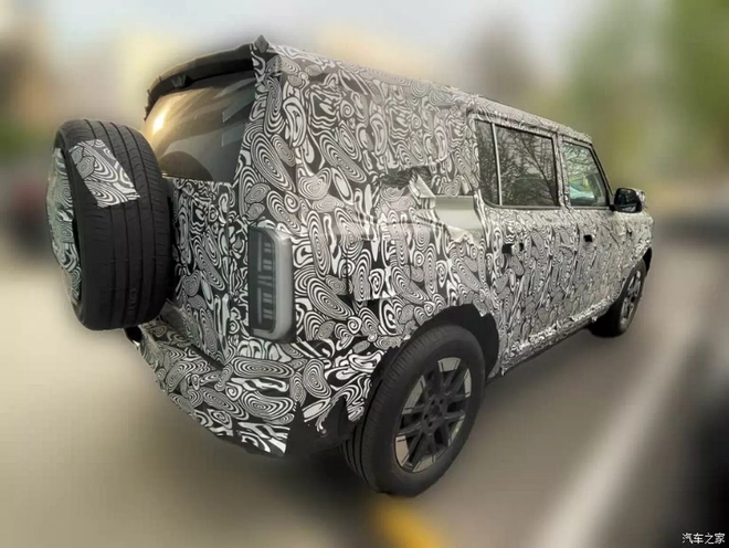 SUV mới của Ford lần đầu lộ diện với dáng hầm hố hơn Everest, góc cạnh kiểu Prado- Ảnh 5. SUV mới của Ford lần đầu lộ diện với dáng hầm hố hơn Everest, góc cạnh kiểu Prado- Ảnh 5.