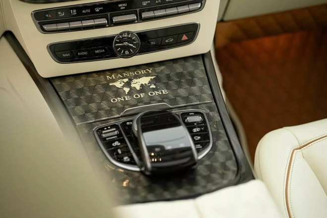 Chiêm ngưỡng chiếc Mercedes-AMG G 63 độ Mansory Chiêm ngưỡng chiếc Mercedes-AMG G 63 độ Mansory