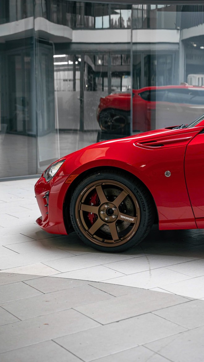 Trải nghiệm nhanh Toyota 86 sau nâng cấp, Cường 'đô-la' bộc bạch: ‘Mới cầm lái đúng 3 lần nhưng đây là một chiếc xe cho mình cảm giác thỏa mãn'- Ảnh 9. Trải nghiệm nhanh Toyota 86 sau nâng cấp, Cường 'đô-la' bộc bạch: ‘Mới cầm lái đúng 3 lần nhưng đây là một chiếc xe cho mình cảm giác thỏa mãn'- Ảnh 9.