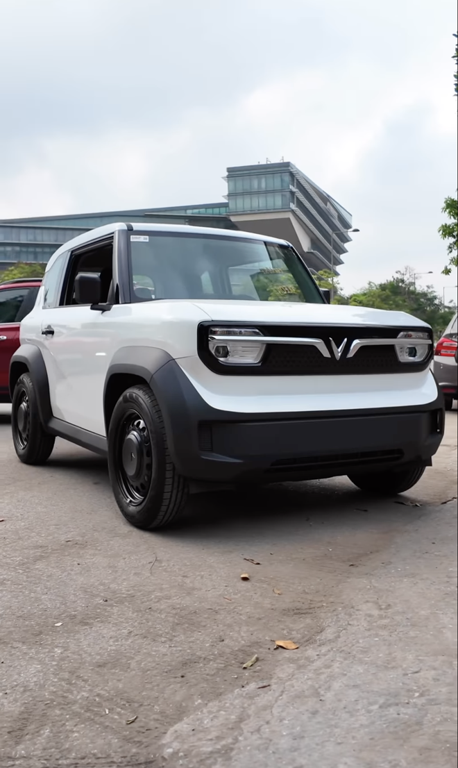 &lsquo;C&aacute; sấu ch&uacute;a&rsquo; Quỳnh Nga tậu VinFast VF 3 d&ugrave; đ&atilde; c&oacute; Mercedes C-Class, độ lại theo phong c&aacute;ch 'ngoan, xinh, y&ecirc;u' khiến CĐM trầm trồ- Ảnh 3.