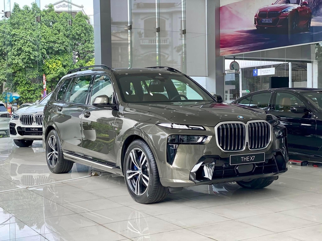 BMW X7 giảm giá mạnh tại đại lý, cạnh tranh GLS bằng giá chỉ từ hơn 5 tỷ đồng, riêng tiền khuyến mãi đủ mua một chiếc Ranger- Ảnh 2. BMW X7 giảm giá mạnh tại đại lý, cạnh tranh GLS bằng giá chỉ từ hơn 5 tỷ đồng, riêng tiền khuyến mãi đủ mua một chiếc Ranger- Ảnh 2.