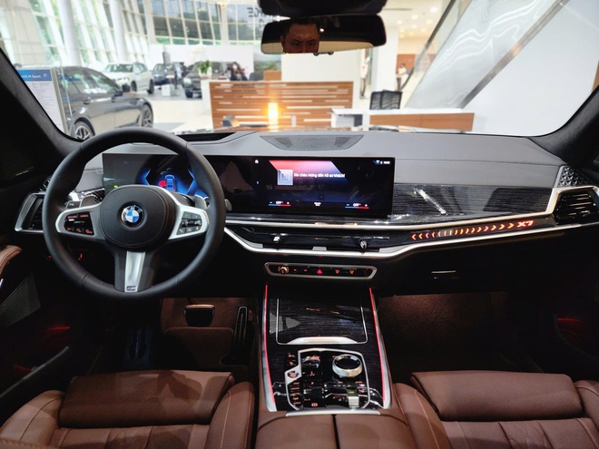 BMW X7 giảm giá mạnh tại đại lý, cạnh tranh GLS bằng giá chỉ từ hơn 5 tỷ đồng, riêng tiền khuyến mãi đủ mua một chiếc Ranger- Ảnh 4. BMW X7 giảm giá mạnh tại đại lý, cạnh tranh GLS bằng giá chỉ từ hơn 5 tỷ đồng, riêng tiền khuyến mãi đủ mua một chiếc Ranger- Ảnh 4.
