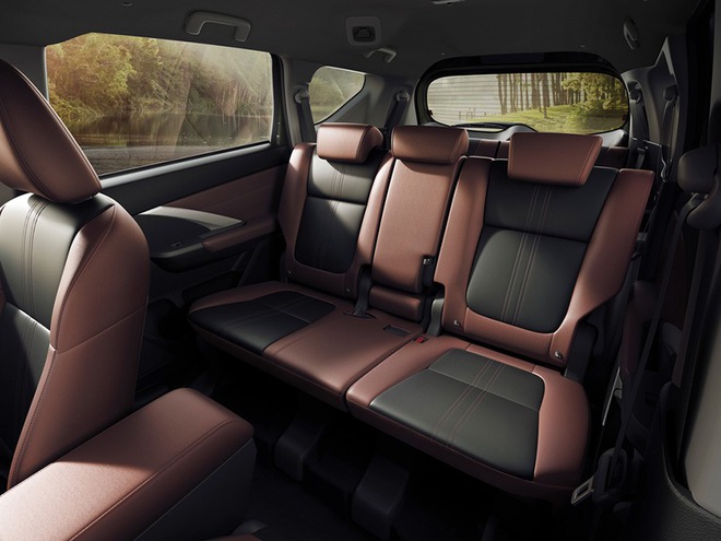 Mitsubishi Xpander 2025 ra mắt: Lưới tản nhiệt mới, màn hình to hơn, thêm túi khí, có camera 360, giá quy đổi khiến người Việt ao ước- Ảnh 24. Mitsubishi Xpander 2025 ra mắt: Lưới tản nhiệt mới, màn hình to hơn, thêm túi khí, có camera 360, giá quy đổi khiến người Việt ao ước- Ảnh 24.