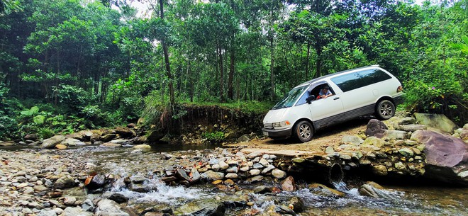 Đem Toyota Previa 35 năm tuổi lên rừng, xuống biển, chủ xe chia sẻ: ‘Biết chăm thì đi bao nhiêu, đời sâu mấy cũng chạy tốt’- Ảnh 13. Đem Toyota Previa 35 năm tuổi lên rừng, xuống biển, chủ xe chia sẻ: ‘Biết chăm thì đi bao nhiêu, đời sâu mấy cũng chạy tốt’- Ảnh 13.