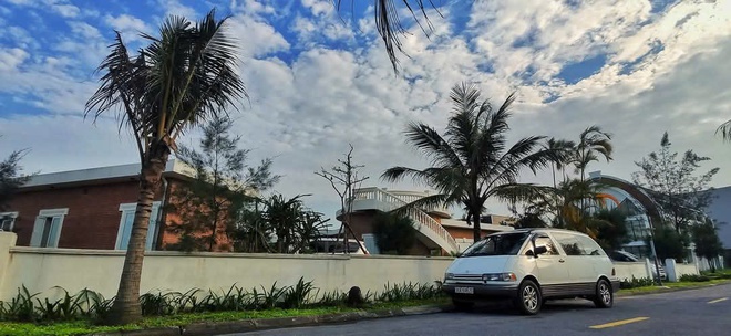 Đem Toyota Previa 35 năm tuổi lên rừng, xuống biển, chủ xe chia sẻ: ‘Biết chăm thì đi bao nhiêu, đời sâu mấy cũng chạy tốt’- Ảnh 7. Đem Toyota Previa 35 năm tuổi lên rừng, xuống biển, chủ xe chia sẻ: ‘Biết chăm thì đi bao nhiêu, đời sâu mấy cũng chạy tốt’- Ảnh 7.