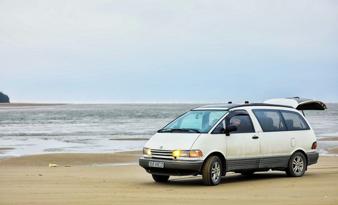 Đem Toyota Previa 35 năm tuổi lên rừng, xuống biển, chủ xe chia sẻ: ‘Biết chăm thì đi bao nhiêu, đời sâu mấy cũng chạy tốt’- Ảnh 18. Đem Toyota Previa 35 năm tuổi lên rừng, xuống biển, chủ xe chia sẻ: ‘Biết chăm thì đi bao nhiêu, đời sâu mấy cũng chạy tốt’- Ảnh 18.