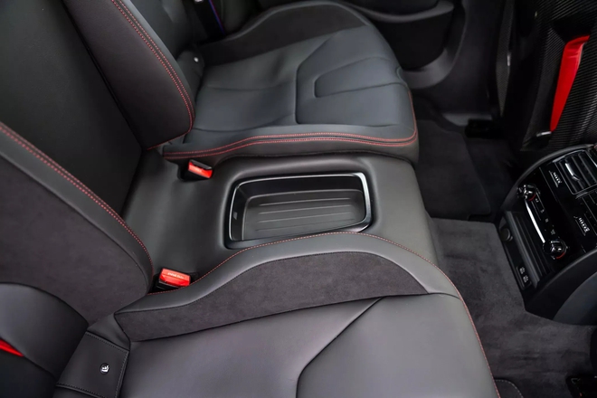 Chiếc BMW M5 2022 này bán lại đắt hơn mua mới 1,35 tỷ đồng: Odo chưa đến 190km, nội ngoại thất mới tinh, da ghế chưa kịp nhăn- Ảnh 19.